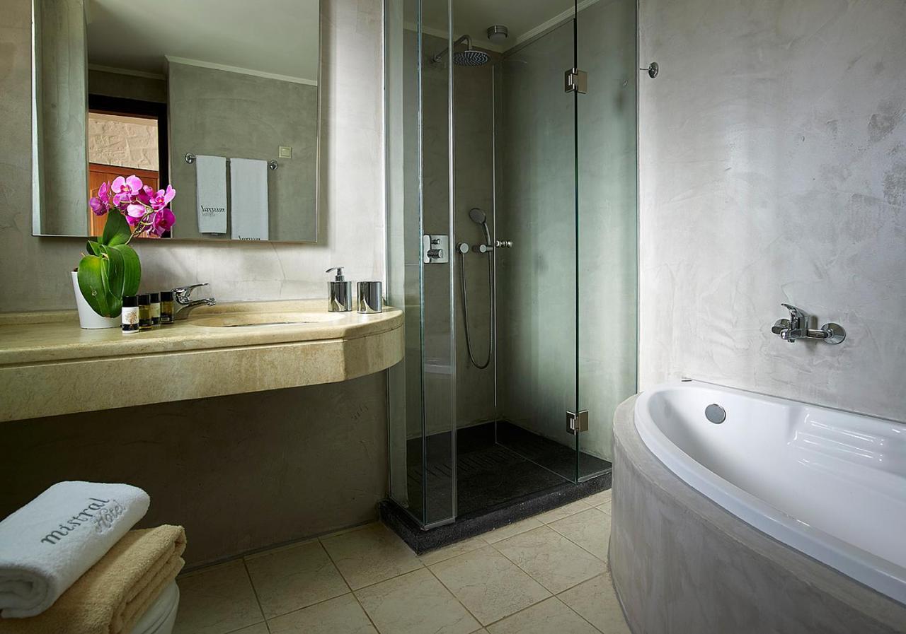 Mistral Hotel - For Solo Travelers Maleme Extérieur photo